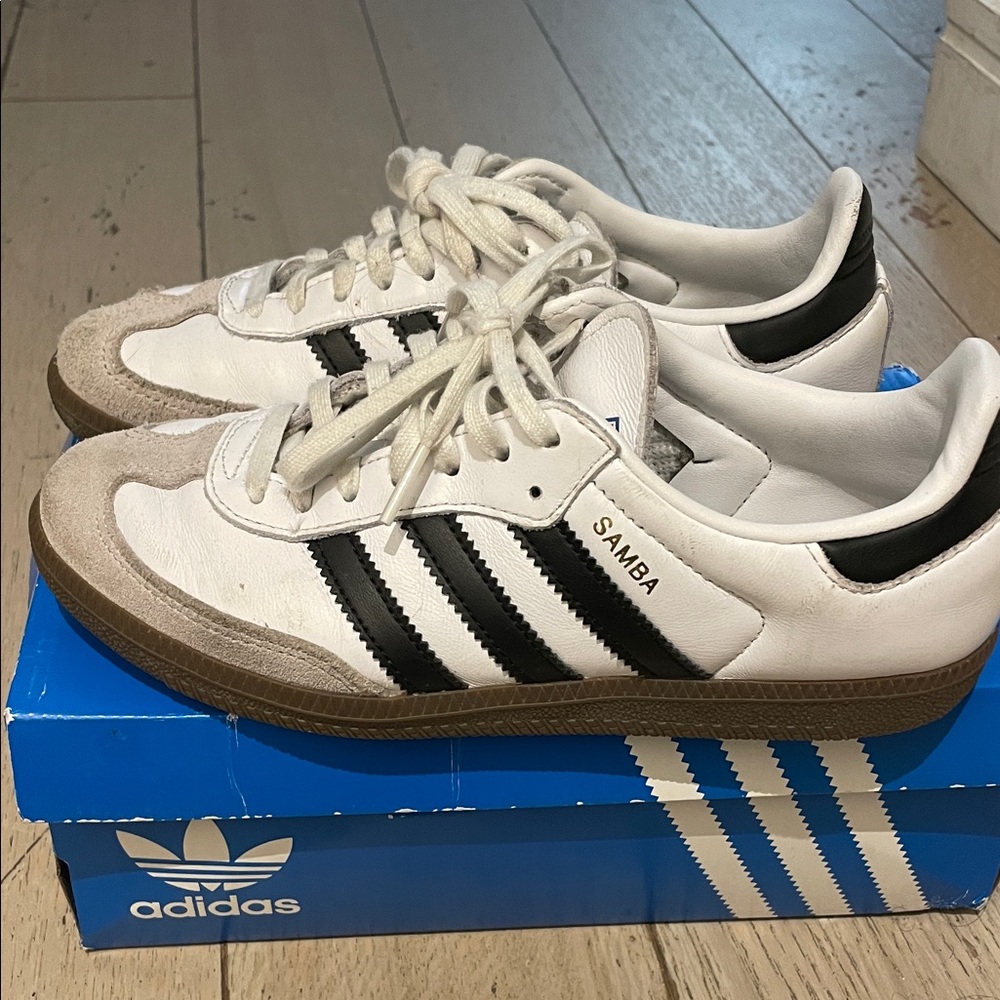 Adidas Samba OG White and Black Shoes - Picture 3 of 6